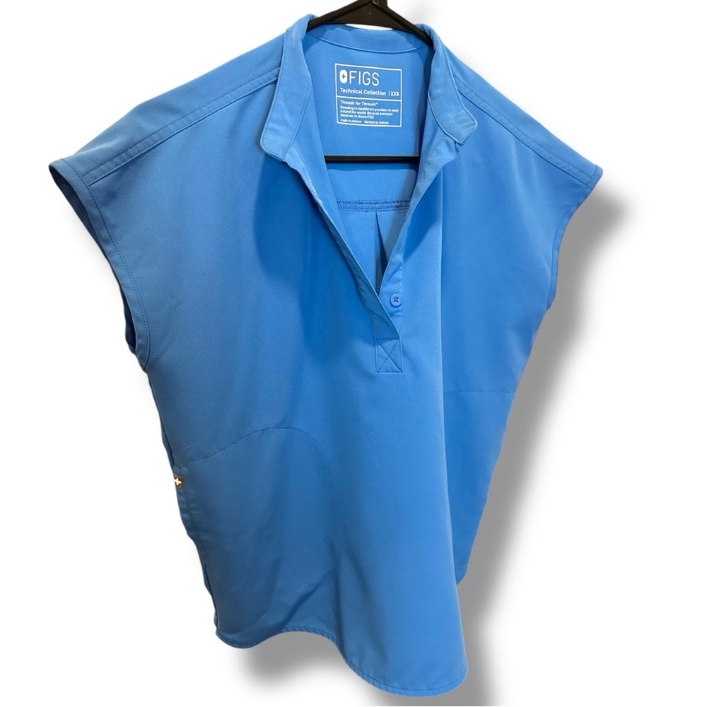 Figs Women's Medical Tunic in Sky Blue - Picture 2 of 5